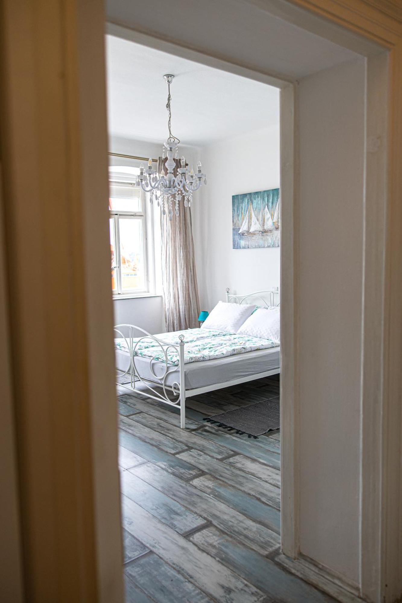 Main Square Apartments With Sea View Pula Bagian luar foto