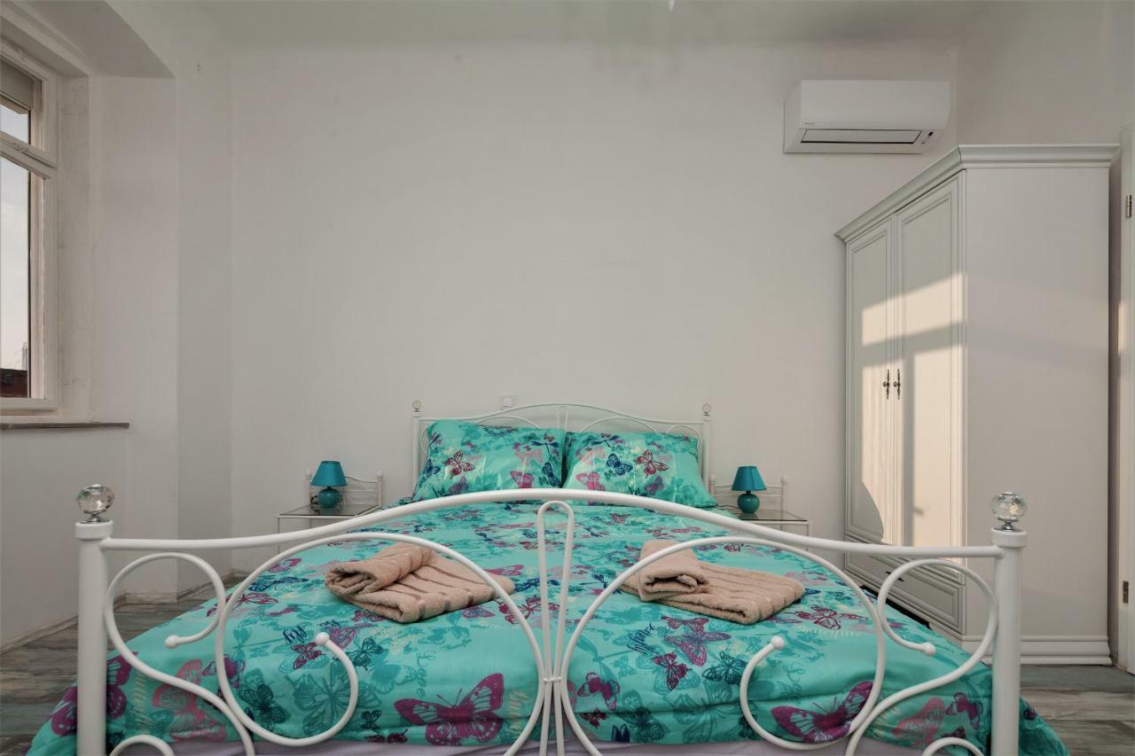 Main Square Apartments With Sea View Pula Bagian luar foto